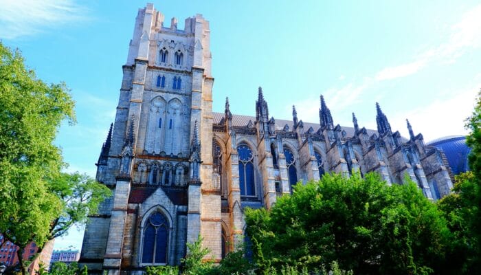 La Catedral de San Juan el Divino - Cathedral St. John the Divine